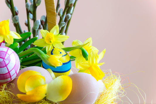 Celebrate Easter with Beautiful Bouquets from Living Flowers