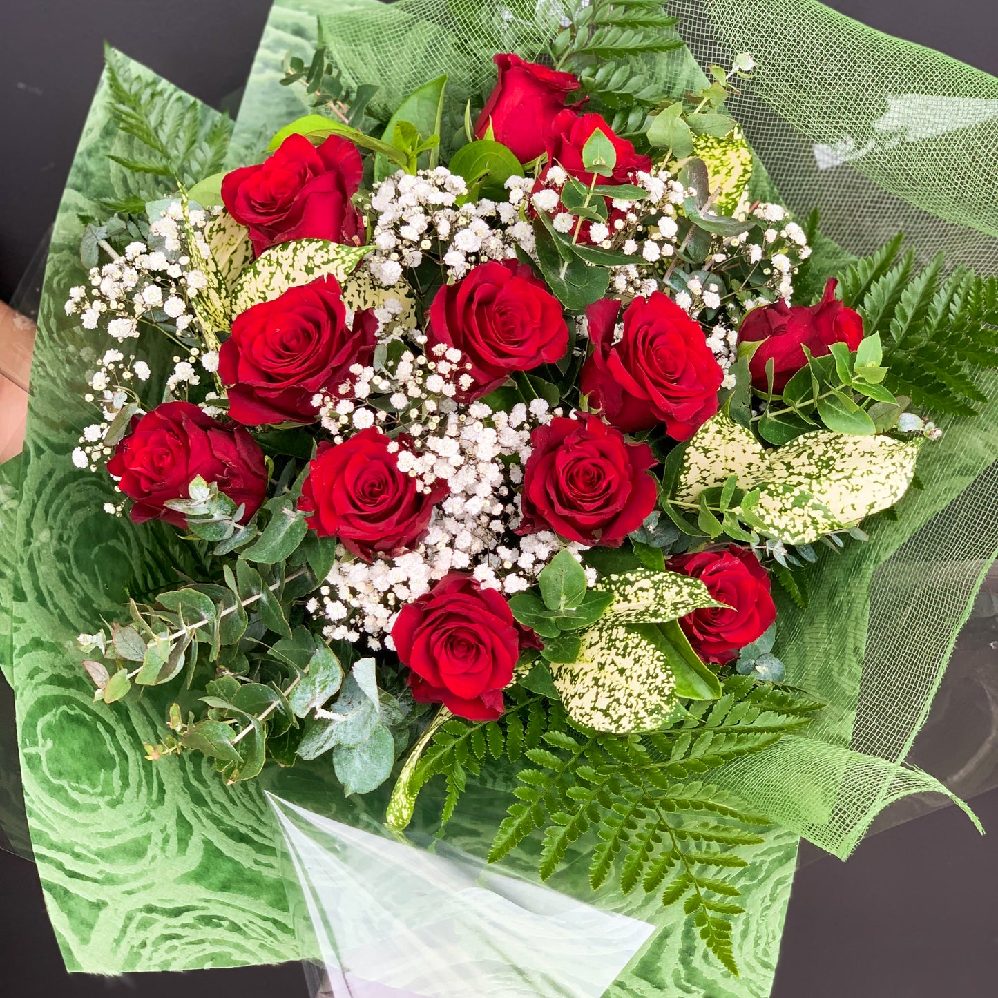 12 red roses bouquet for same day flower delivery in Essendon