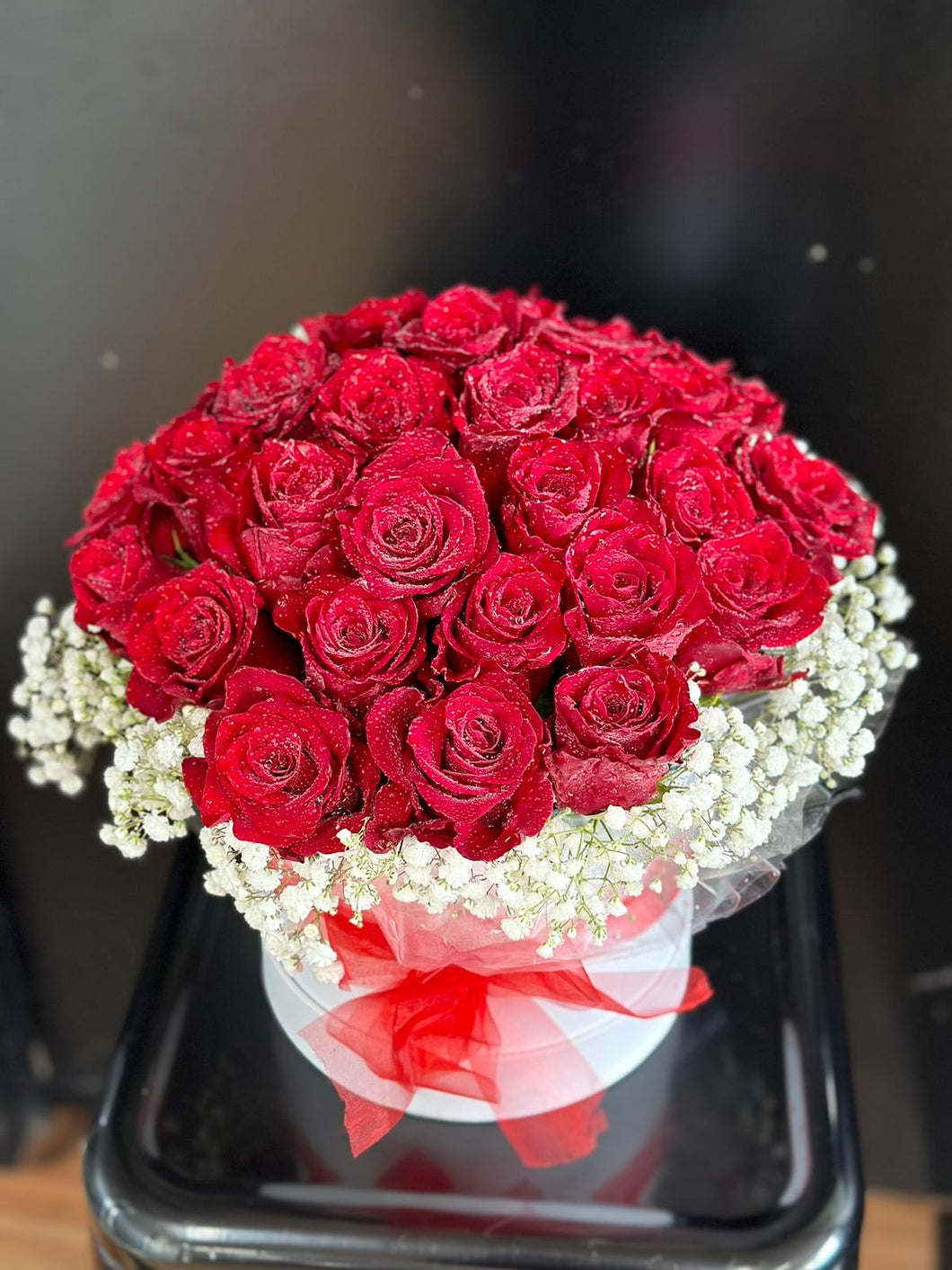 30 Red Roses in Hat Box