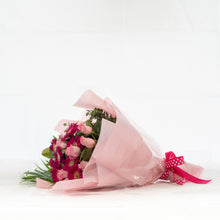 Load image into Gallery viewer, Sweet Pink Bouquet

